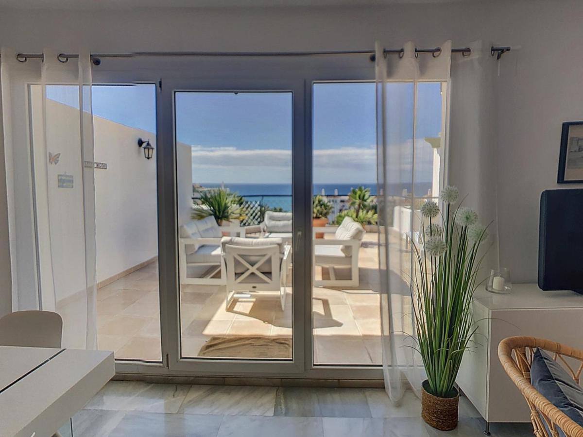 Frontline Beach Penthouse In Mi Capricho Sitio de Calahonda Exterior foto