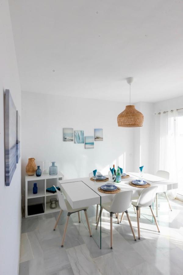 Frontline Beach Penthouse In Mi Capricho Sitio de Calahonda Exterior foto